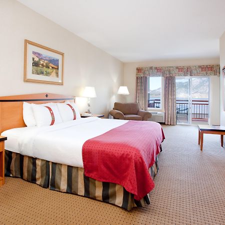 Holiday Inn Hotel & Suites Osoyoos By Ihg Экстерьер фото