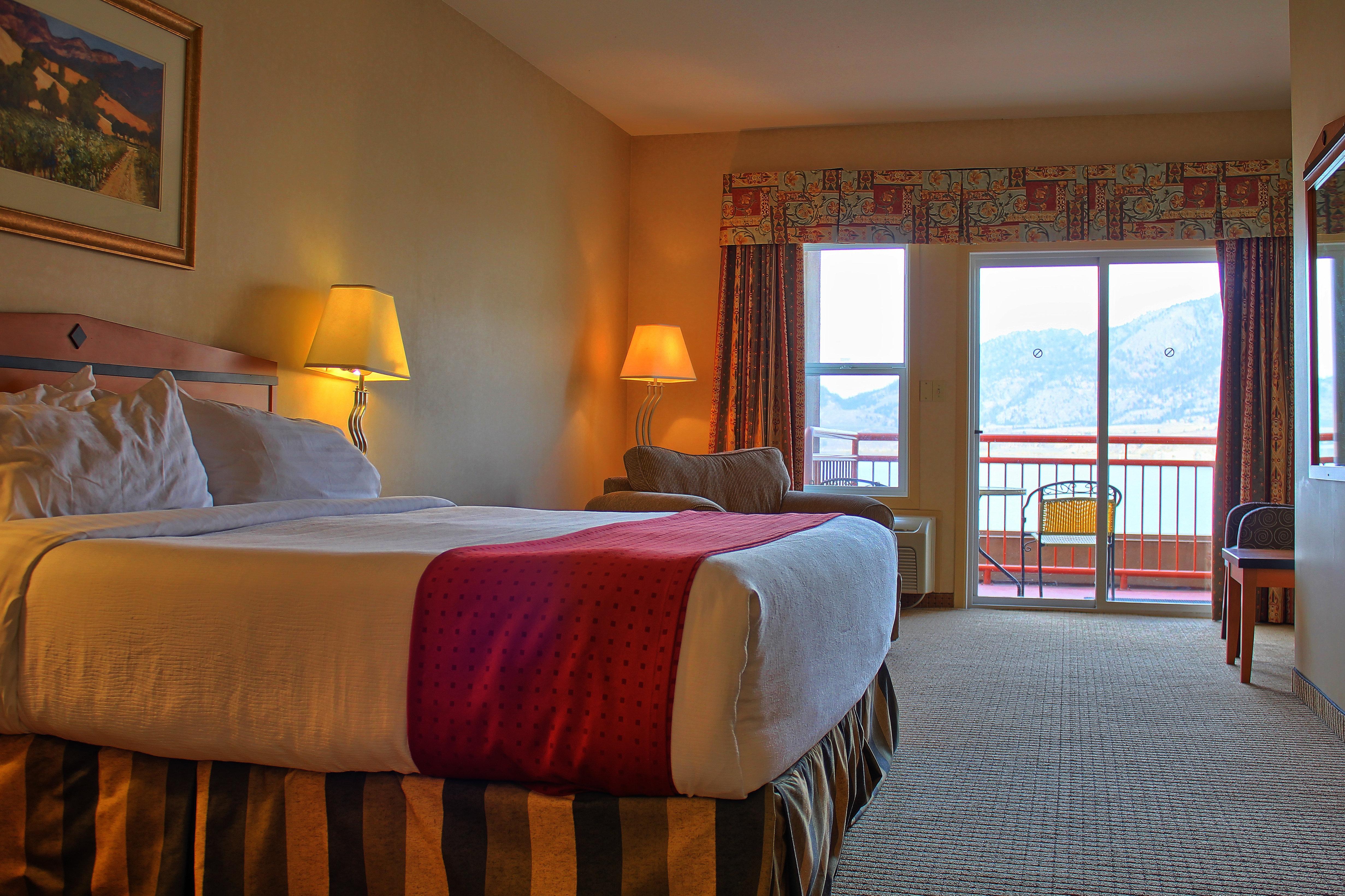 Holiday Inn Hotel & Suites Osoyoos By Ihg Экстерьер фото