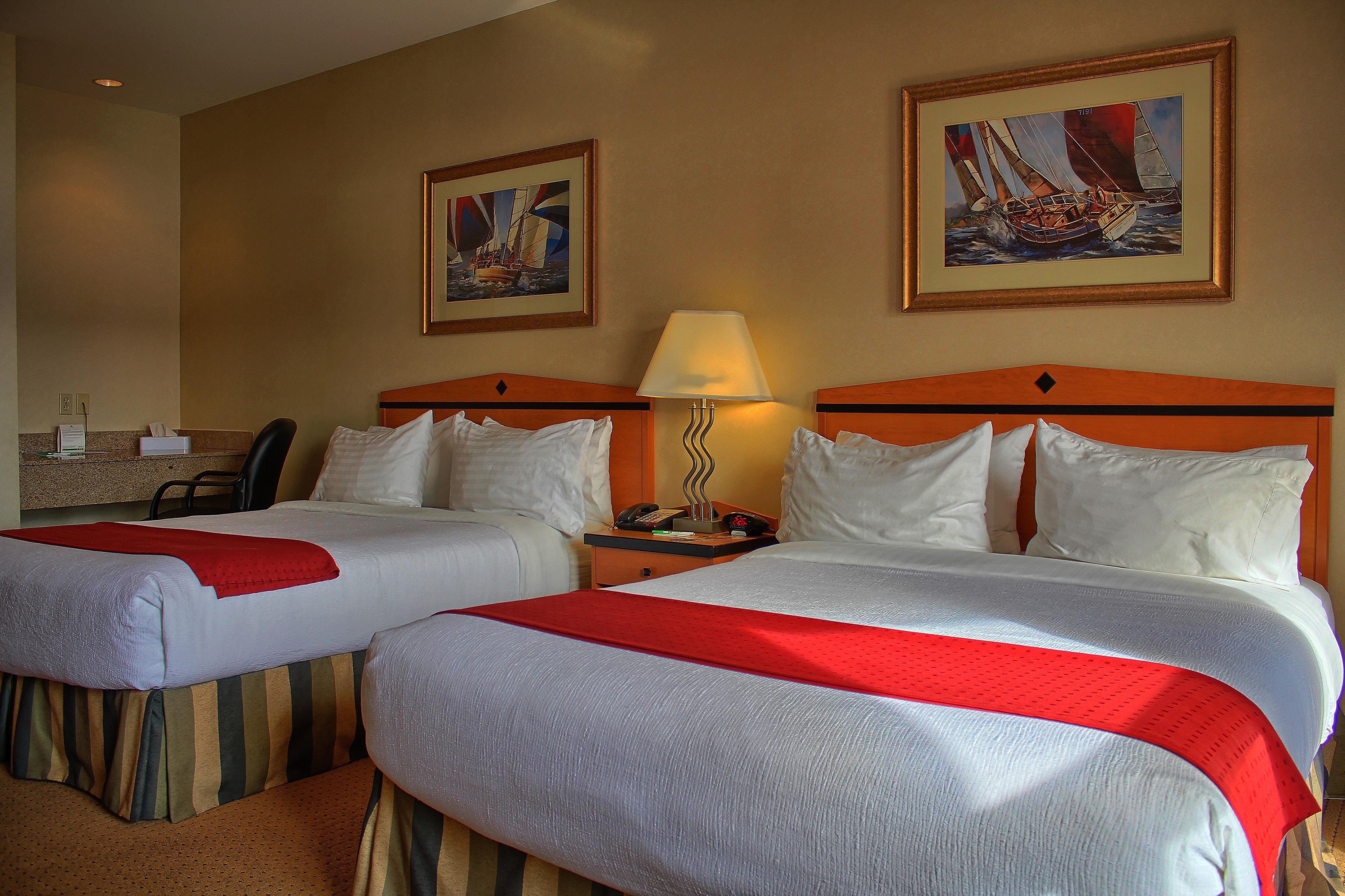 Holiday Inn Hotel & Suites Osoyoos By Ihg Экстерьер фото