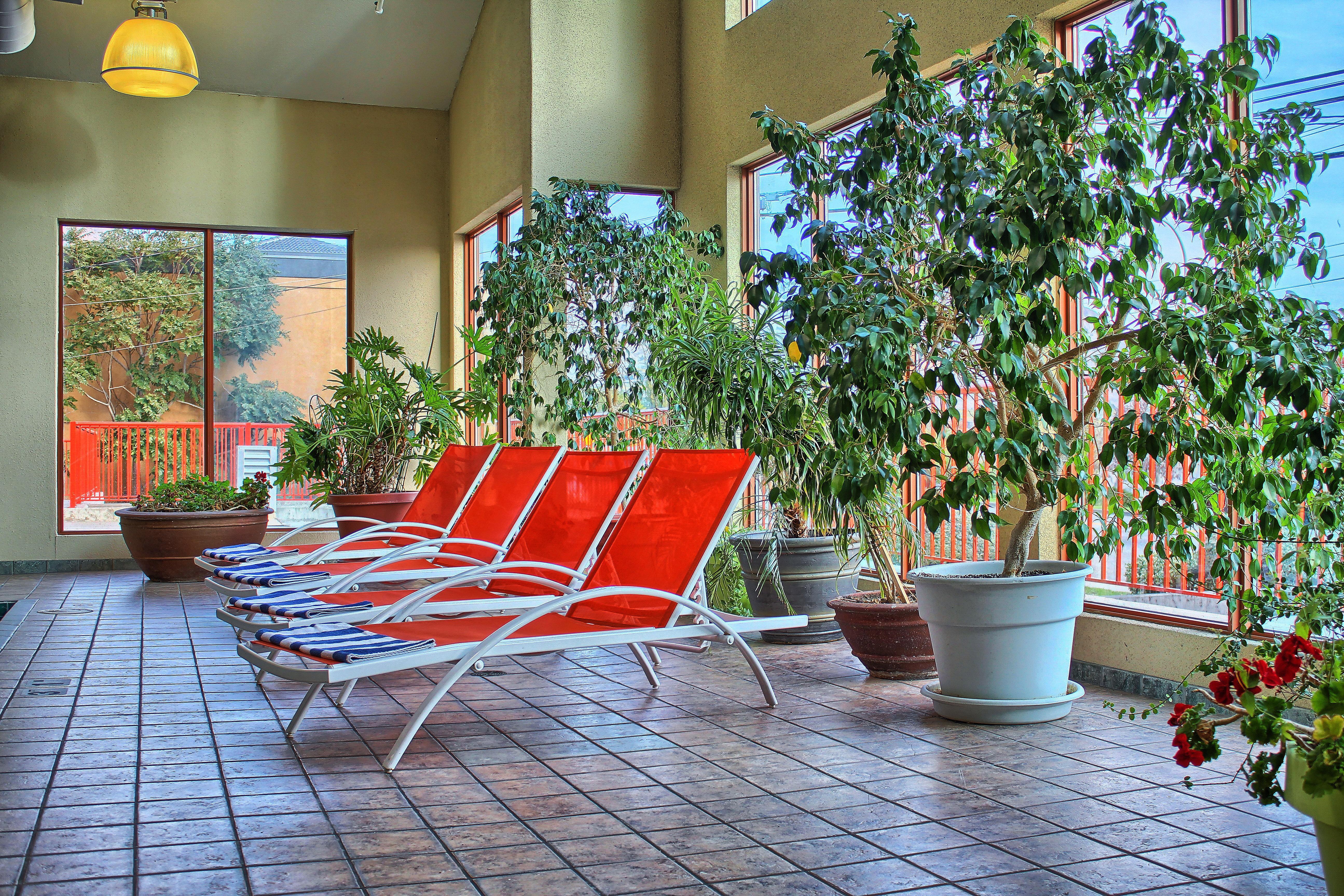 Holiday Inn Hotel & Suites Osoyoos By Ihg Экстерьер фото