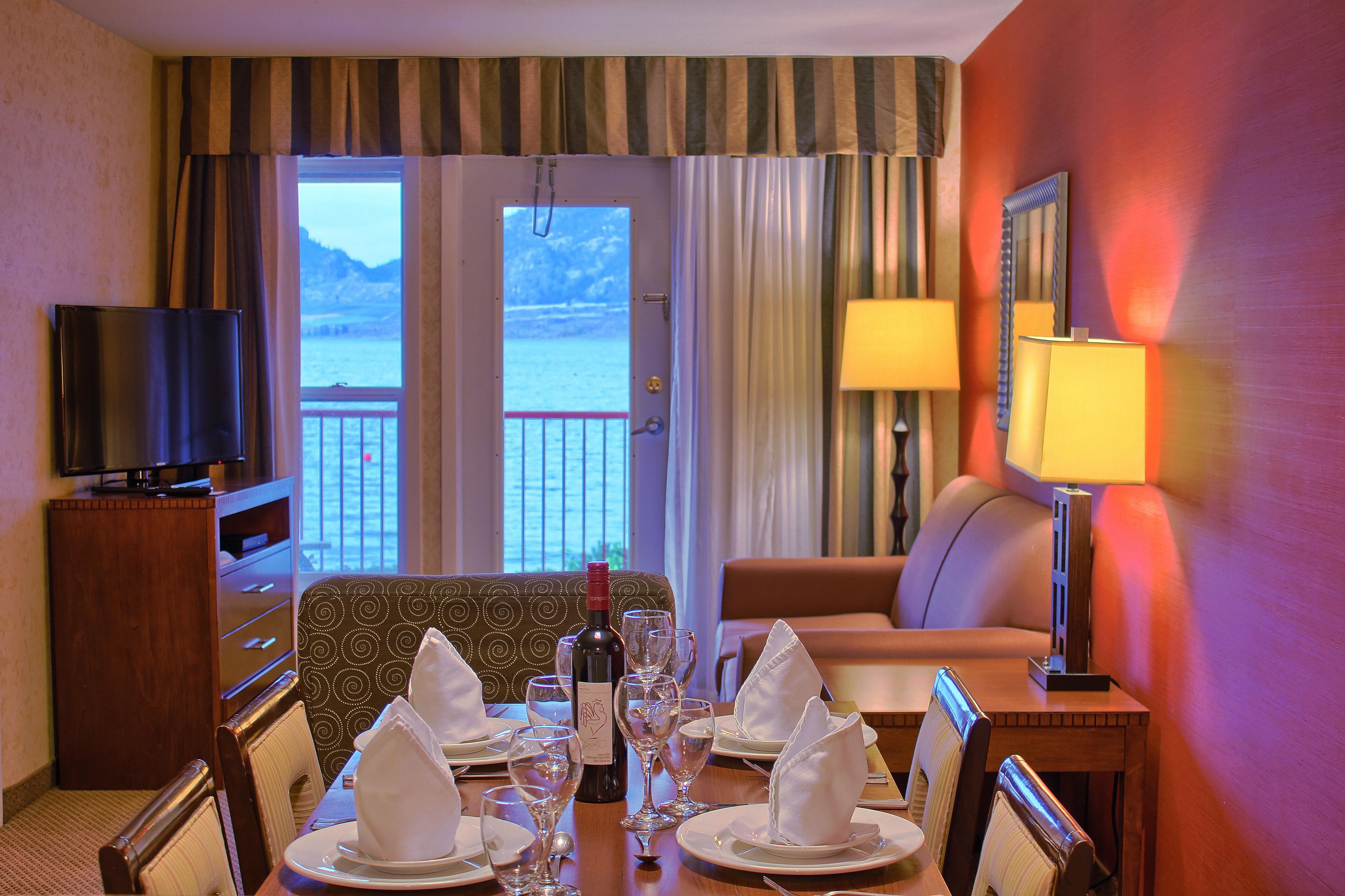 Holiday Inn Hotel & Suites Osoyoos By Ihg Экстерьер фото
