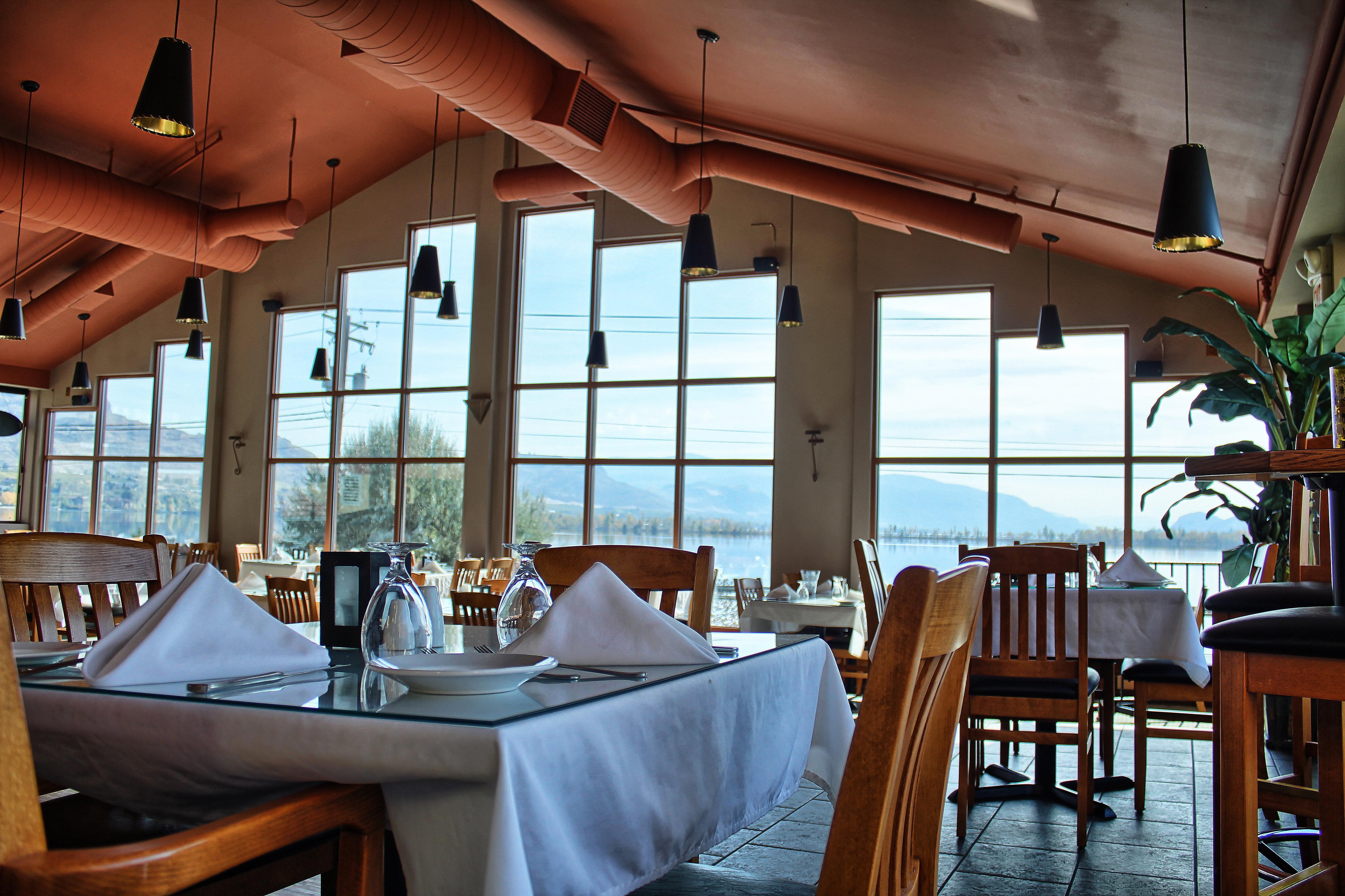 Holiday Inn Hotel & Suites Osoyoos By Ihg Экстерьер фото