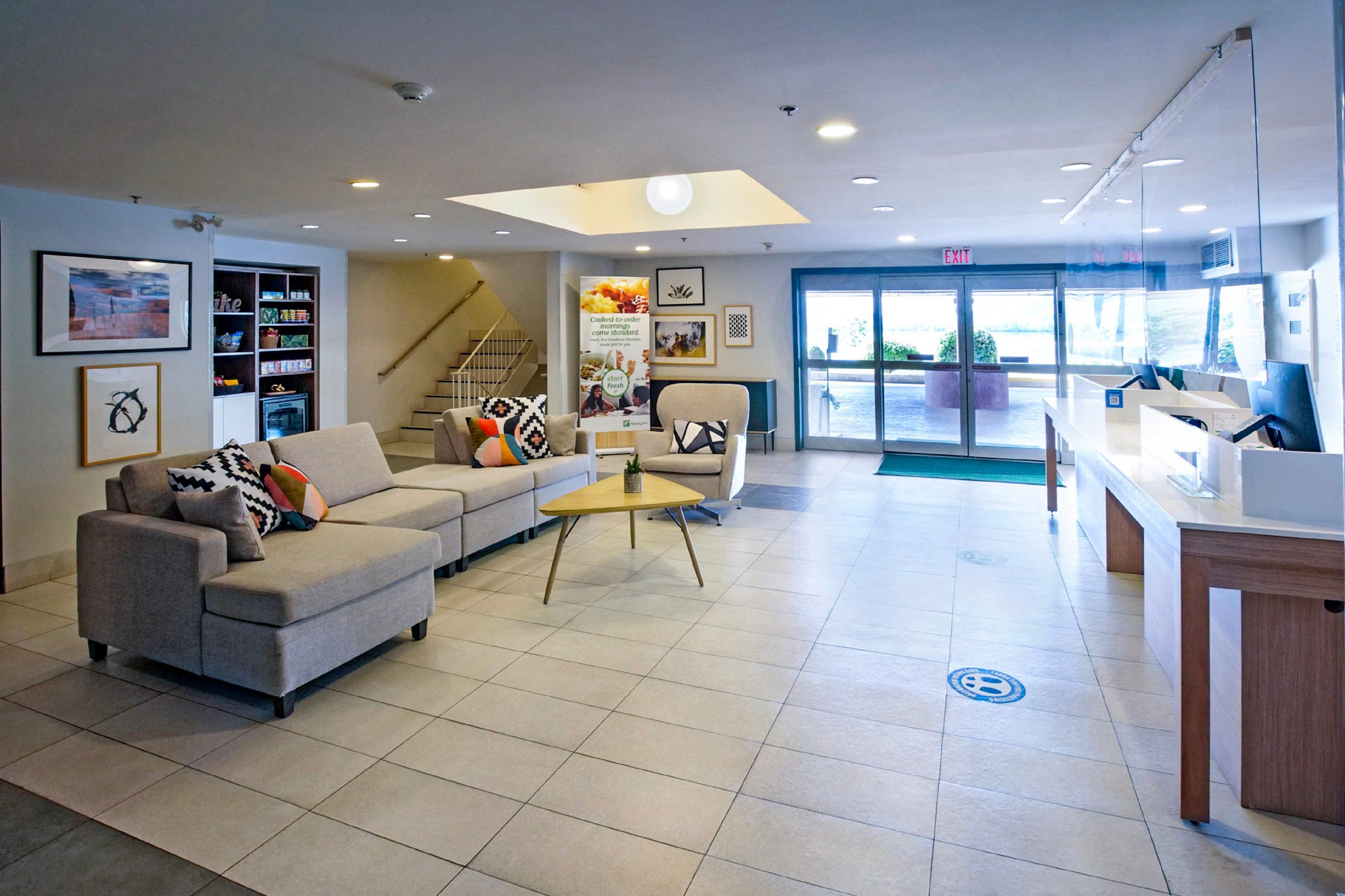 Holiday Inn Hotel & Suites Osoyoos By Ihg Экстерьер фото