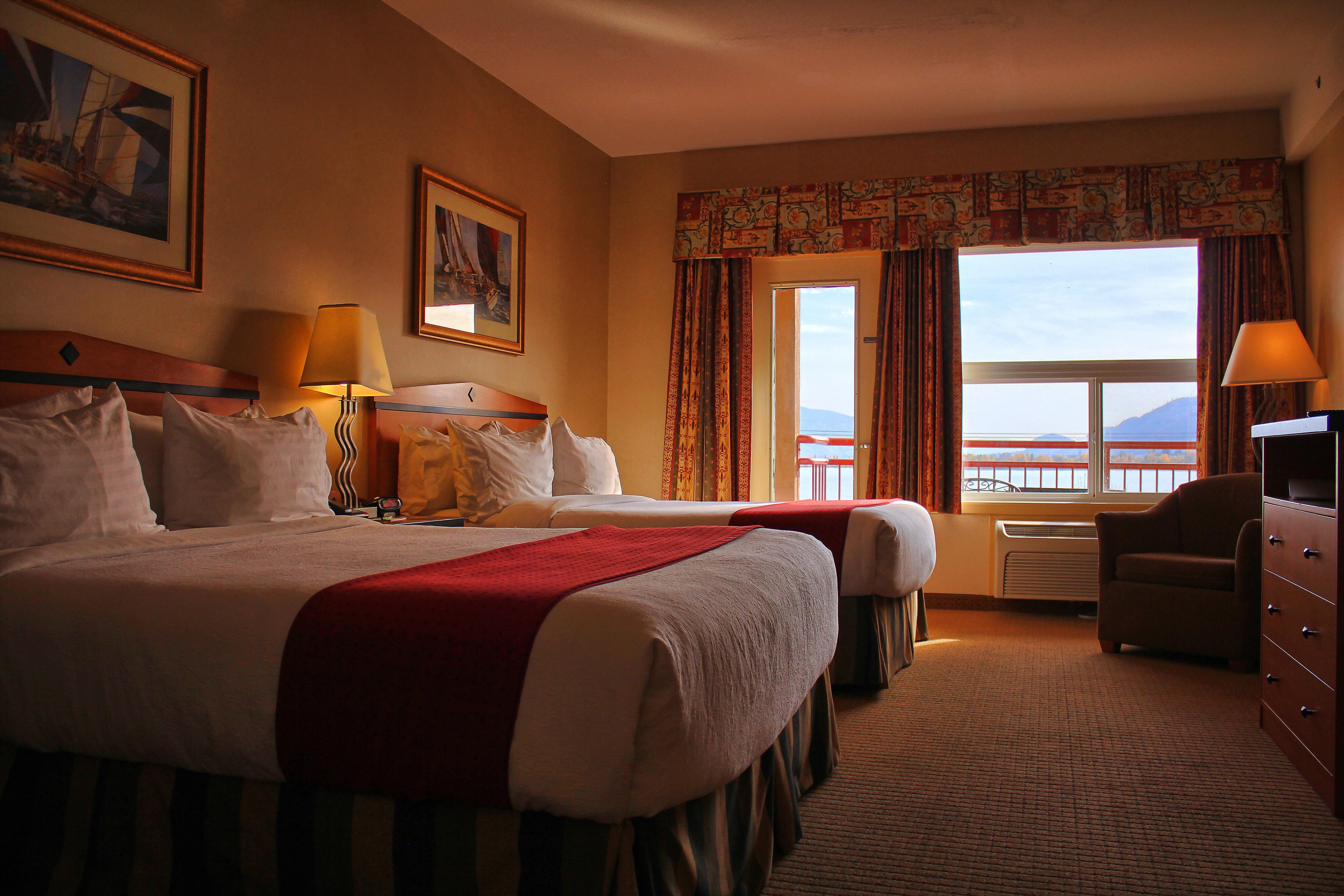 Holiday Inn Hotel & Suites Osoyoos By Ihg Экстерьер фото