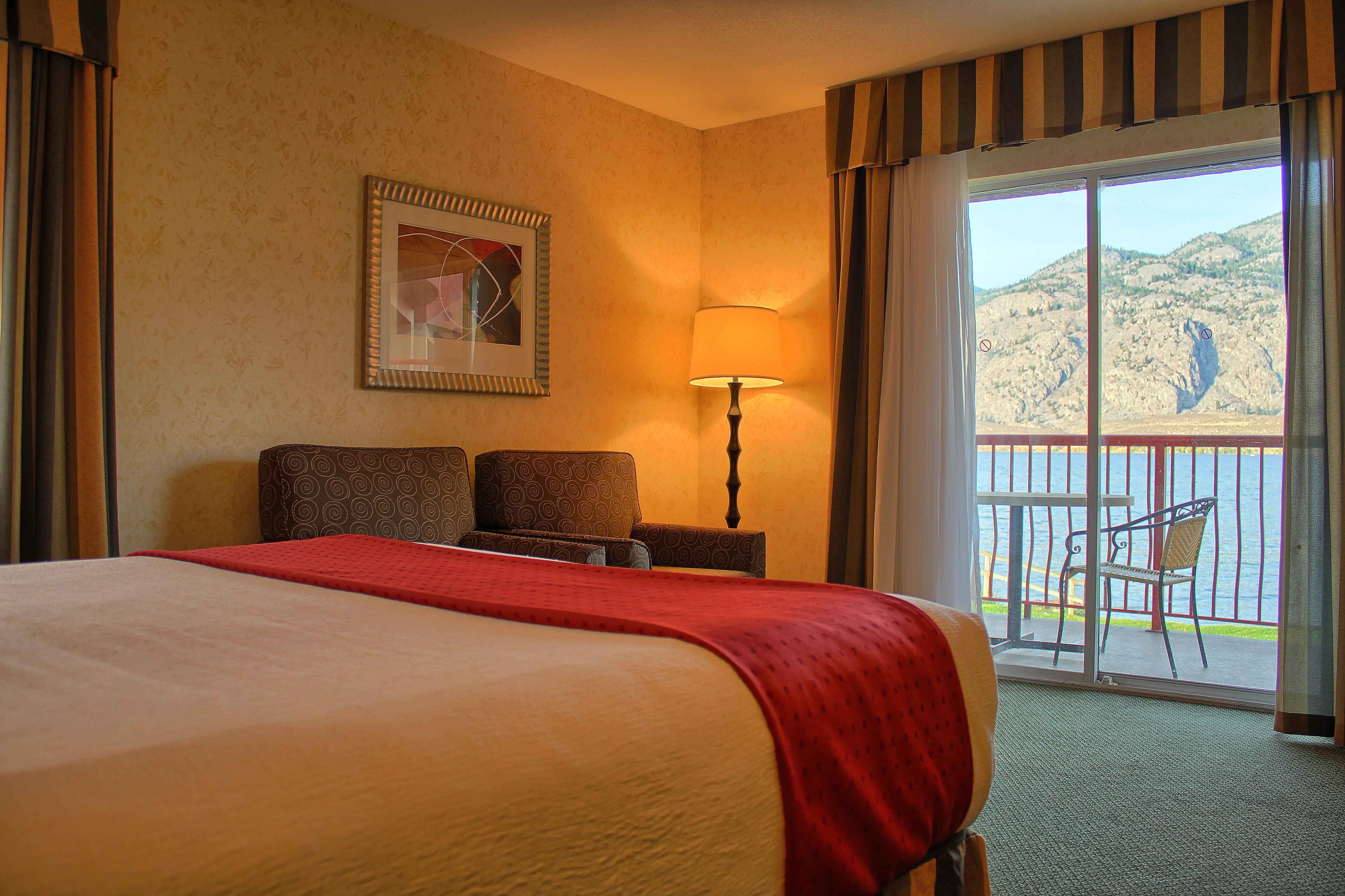 Holiday Inn Hotel & Suites Osoyoos By Ihg Экстерьер фото